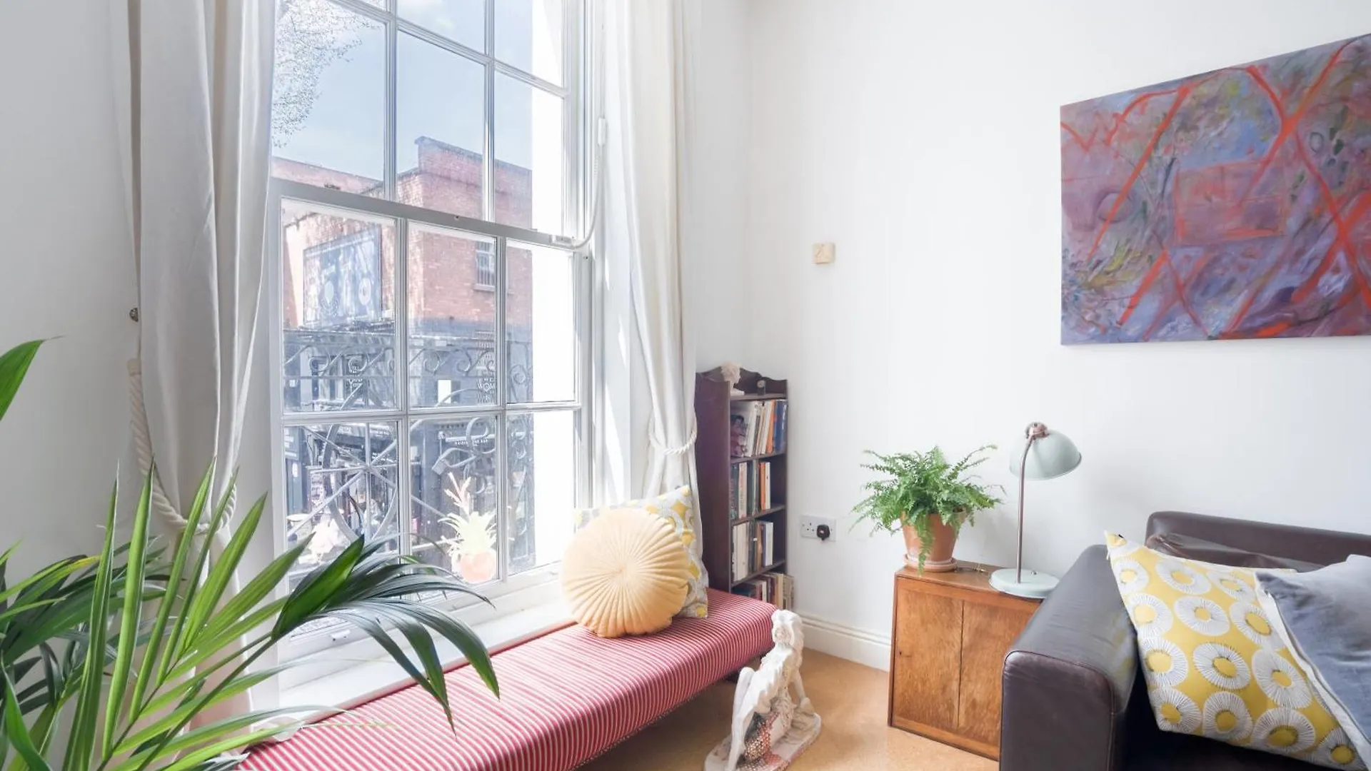 Bright & Stylish 1Bd Flat - Temple Bar Hotel Dublin Inn
